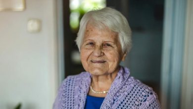 Kiedy wzięłam do siebie starszą mamę, myślałam, że będzie to trudne. Jak jej przeprowadzka zmieniła moje życie