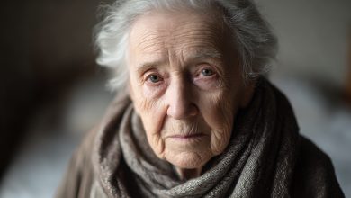 Babcia przed odejściem zdradziła rodzinny sekret, który zmienił moje spojrzenie na całą naszą rodzinę…