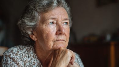 Poprosiła, żebym milczała o tym, że mieszkam u niej. Nie wiedziałam, że można się tak wstydzić własnej matki