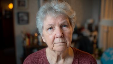 W wieku 75 lat zrozumiałam, że stałam się niepotrzebna własnym dzieciom. Ale jeszcze bardziej boli zrozumieć, dlaczego tak się stało…