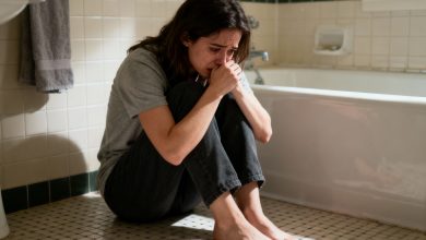 Moja 15-letnia córka każdego dnia zamykała się w łazience i długo nie wychodziła. Prawdę dowiedziałam się dopiero, gdy siłą otworzyłam drzwi…