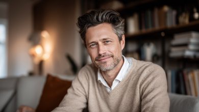 Zostawiłem moją żonę, kiedy poważnie zachorowała, odszedłem do młodej kochanki. Po dwóch latach moja była żona wyzdrowiała, a ja zacząłem żyć życiem, o którym marzyłem — ale okazało się, że marzyłem nie o tym…