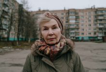 Mój syn poprosił, abym nigdy nie przychodziła do niego bez uprzedzenia. Obraziłam się i specjalnie przyjechałam z niespodzianką, otworzyłam drzwi swoim kluczem — i zamarłam… Mój syn poprosił, abym nigdy nie przychodziła do niego bez uprzedzenia. Obraziłam się i specjalnie przyjechałam z niespodzianką, otworzyłam drzwi swoim kluczem — i zamarłam…