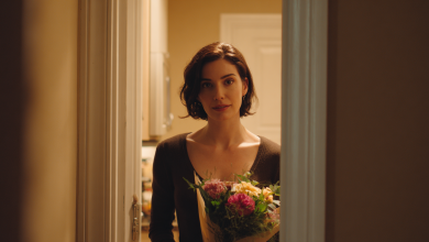 Najlepsza przyjaciółka zaprosiła mnie na kolację, żeby przedstawić mi swojego narzeczonego, ale kiedy drzwi się otworzyły i zobaczyłam jego twarz, zaparło mi dech…