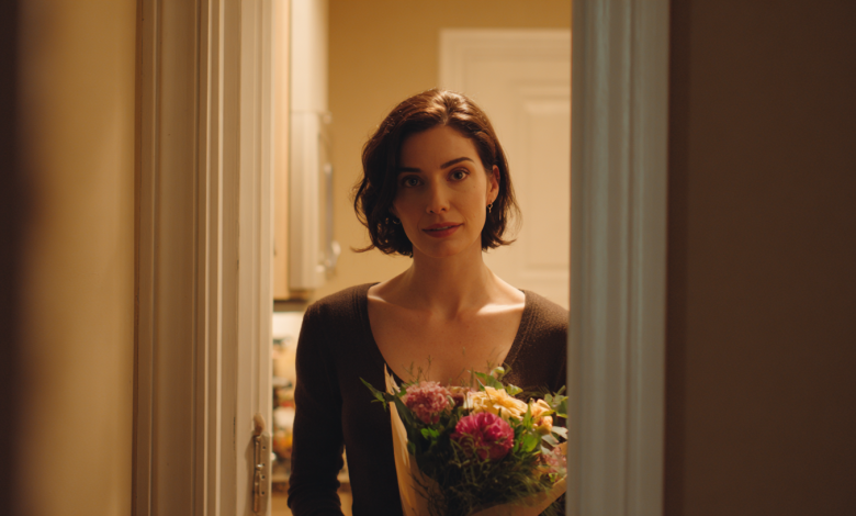 Najlepsza przyjaciółka zaprosiła mnie na kolację, żeby przedstawić mi swojego narzeczonego, ale kiedy drzwi się otworzyły i zobaczyłam jego twarz, zaparło mi dech…