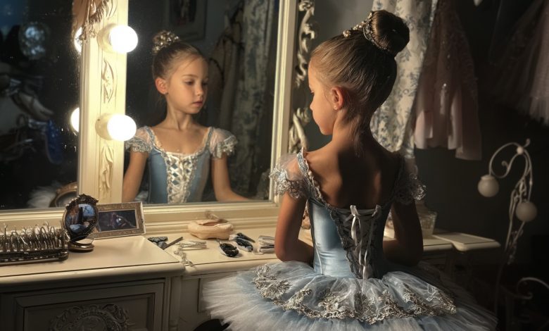 Przez 6 lat prowadziłam wnuczkę na balet. A wczoraj przyszłam odebrać ją wcześniej, popchnęłam drzwi sali, trenerka się odwróciła i szybko schowała coś za plecami, a na twarzy wnuczki zobaczyłam wystraszony wyraz…