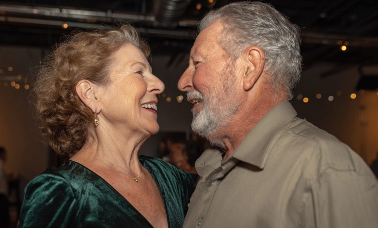 Po tym, jak odszedł mój mąż, bałam się nawet pomyśleć o nowych związkach… dopóki jego ręka nie zadrżała na moich plecach… Po tym, jak odszedł mój mąż, bałam się nawet pomyśleć o nowych związkach… dopóki jego ręka nie zadrżała na moich plecach…