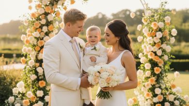 Matka wyrzekła się mnie za to, że poślubiłem samotną mamę. Po trzech latach przyszła do nas do domu — i się rozpłakała