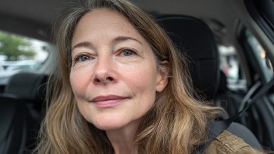 Mąż podarował mi wymarzoną torebkę — a rano zobaczyłam ją w rękach jego córki