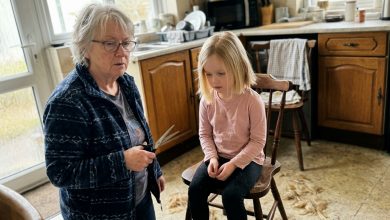 Teściowa obcięła mojej córce włosy, gdy byłam w pracy — nie krzyczałam, ale na następny dzień ona obudziła się i żałowała swojego czynu