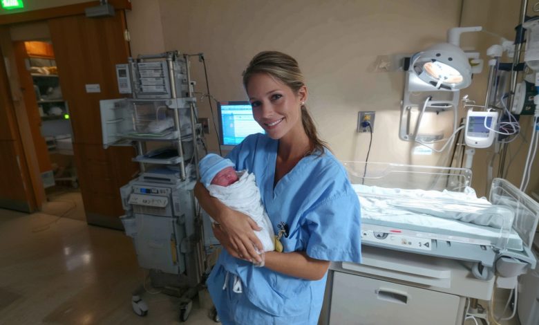 Straciłam jedno z bliźniąt przy porodzie. Ale pewnego dnia mój syn zobaczył chłopca, który wyglądał dokładnie tak jak on