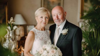 Mój ojciec ożenił się z moją ciocią, kiedy moja mama już nie żyła — a w trakcie wesela mój brat powiedział mi: “Tata nie jest tym, za kogo się podaje”