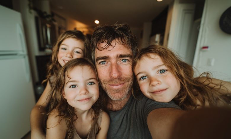 Oddałem znaleziony portfel z pieniędzmi — a rano do drzwi zapukał szeryf Oddałem znaleziony portfel z pieniędzmi — a rano do drzwi zapukał szeryf