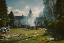 Sąsiad zorganizował imprezę na moim podwórku, podczas gdy byłam w delegacji, ale karma dopadła go szybciej, niż zdążył tego pożałować…