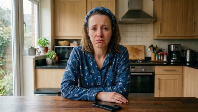 On powiedział, że ona “sprawiała, że czuł się żywy”. Trzymałam jego telefon, kiedy to powiedział.