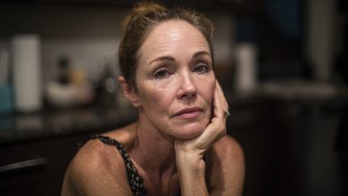 Po śmierci mojego męża odkryłam, że ukrywał konto bankowe przez piętnaście lat. Prawda okazała się zupełnie inna, niż się spodziewałam…