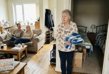 Mój syn i jego żona wprowadzili się do mnie podczas remontu. Remont zakończył się rok temu. Wczoraj moja synowa powiedziała, że powinnam spać w mniejszym pokoju, bo czują się przytłoczeni.