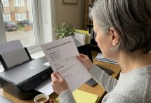 Mój mąż powiedział mi, że jedzie na trzydniową konferencję służbową. Znalazłam rezerwację hotelową na naszej wspólnej drukarce — była na jedną noc, a nie na trzy.