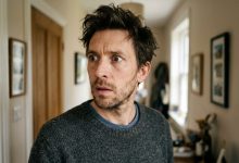 Teściowa poprosiła mnie, żebym przyjechał, kiedy żony nie będzie w domu — gdy otworzyłem drzwi, zobaczyłem rzeczy, o których żona mówiła, że wyrzuciła je dwa lata temu Teściowa poprosiła mnie, żebym przyjechał, kiedy żony nie będzie w domu — gdy otworzyłem drzwi, zobaczyłem rzeczy, o których żona mówiła, że wyrzuciła je dwa lata temu