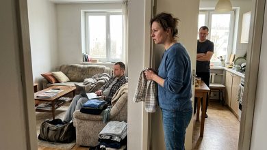 Mój brat przeprowadził się “na chwilę” po rozwodzie. Rok później mój mąż powiedział: Albo on odejdzie, albo ja. I nie wiem, jak powiedzieć bratu, że musi się wyprowadzić, kiedy nie ma dokąd pójść.