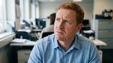 Przypadkiem zobaczyłem wiadomości żony — było tam imię, które znałem, i data, która zmieniła wszystko Przypadkiem zobaczyłem wiadomości żony — było tam imię, które znałem, i data, która zmieniła wszystko