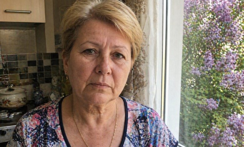 Syn poprosił, żebym nie przyjeżdżała na jego ślub za granicą — powiedział, że rodzina narzeczonej jest „z innego świata” i będę się czuła nieswojo. Tydzień po ślubie przyszła paczka od jego teściowej…