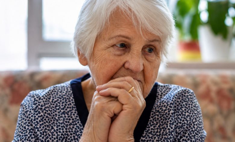 Mama przeprowadziła się do mnie „na chwilę”… a teraz nie poznaję już swojego życia…