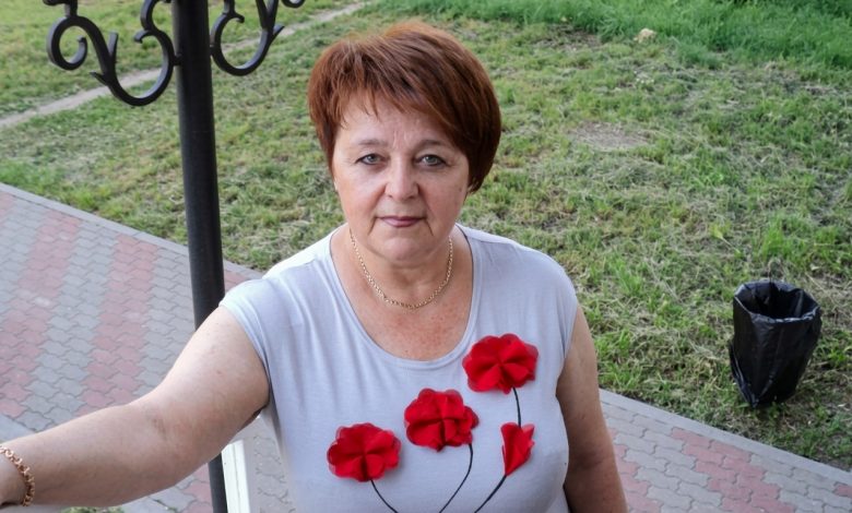 Moja żona wyjechała do koleżanki, kiedy nagle w odwiedziny przyszła teściowa i powiedziała, że musi ze mną poważnie porozmawiać. Jej prośba całkowicie mnie zaskoczyła…