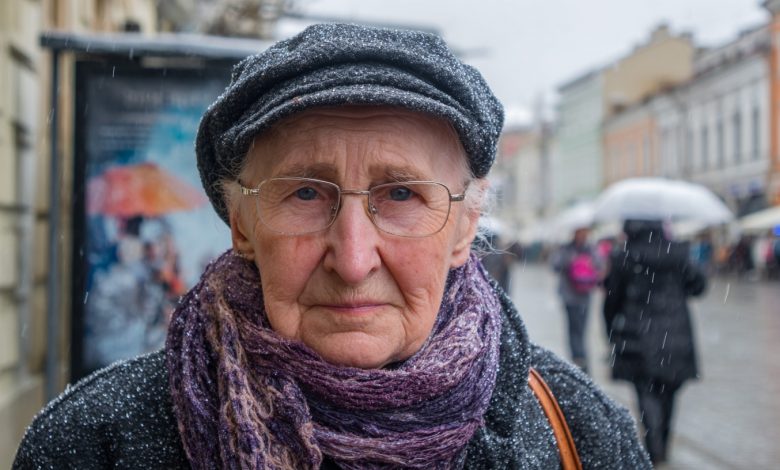 Pilnuję wnuków od poniedziałku do piątku. W sobotę poprosiłam córkę, żeby zawiozła mnie do lekarza. Powiedziała, że sobota to jej jedyny dzień na odpoczynek. Pojechałam autobusem. Z przystanku do przychodni szłam dwadzieścia minut w deszczu