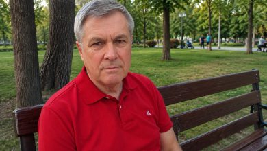 Dzieci od lat mówią mi to samo. „Tato, nie możesz tak żyć. Wyjdź, poznaj kogoś.” A ja zawsze swoje: że dobrze mi, że niczego nie brakuje, że w sześćdziesiąt dwa lata człowiek nie musi się już nigdzie spieszyć