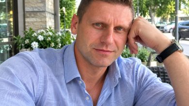 Miałem zaledwie 20 lat, kiedy ożeniłem się ze zwyczajną dziewczyną. Myślałem, że będę szczęśliwym mężem i ojcem. Po kilku latach zacząłem jednak zazdrościć wolnym kolegom. A potem poznałem kobietę, przez którą spojrzałem na całe swoje życie zupełnie inaczej Miałem zaledwie 20 lat, kiedy ożeniłem się ze zwyczajną dziewczyną. Myślałem, że będę szczęśliwym mężem i ojcem. Po kilku latach zacząłem jednak zazdrościć wolnym kolegom. A potem poznałem kobietę, przez którą spojrzałem na całe swoje życie zupełnie inaczej